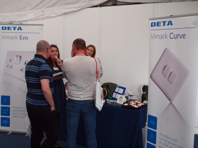 Deta Stand